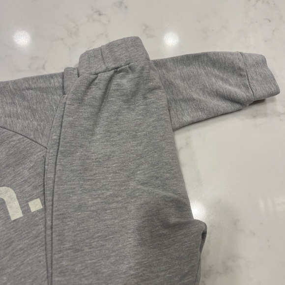 FRESHLY PICKED Kid’s set. Size 3. Gray. girl’s or boy’s set. Unisex. Bundle - Picture 6 of 13